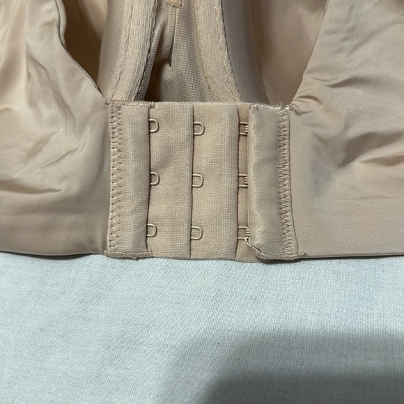 Torrid Nude Color Padded Underwire Bra Size 40C - Picture 5 of 7